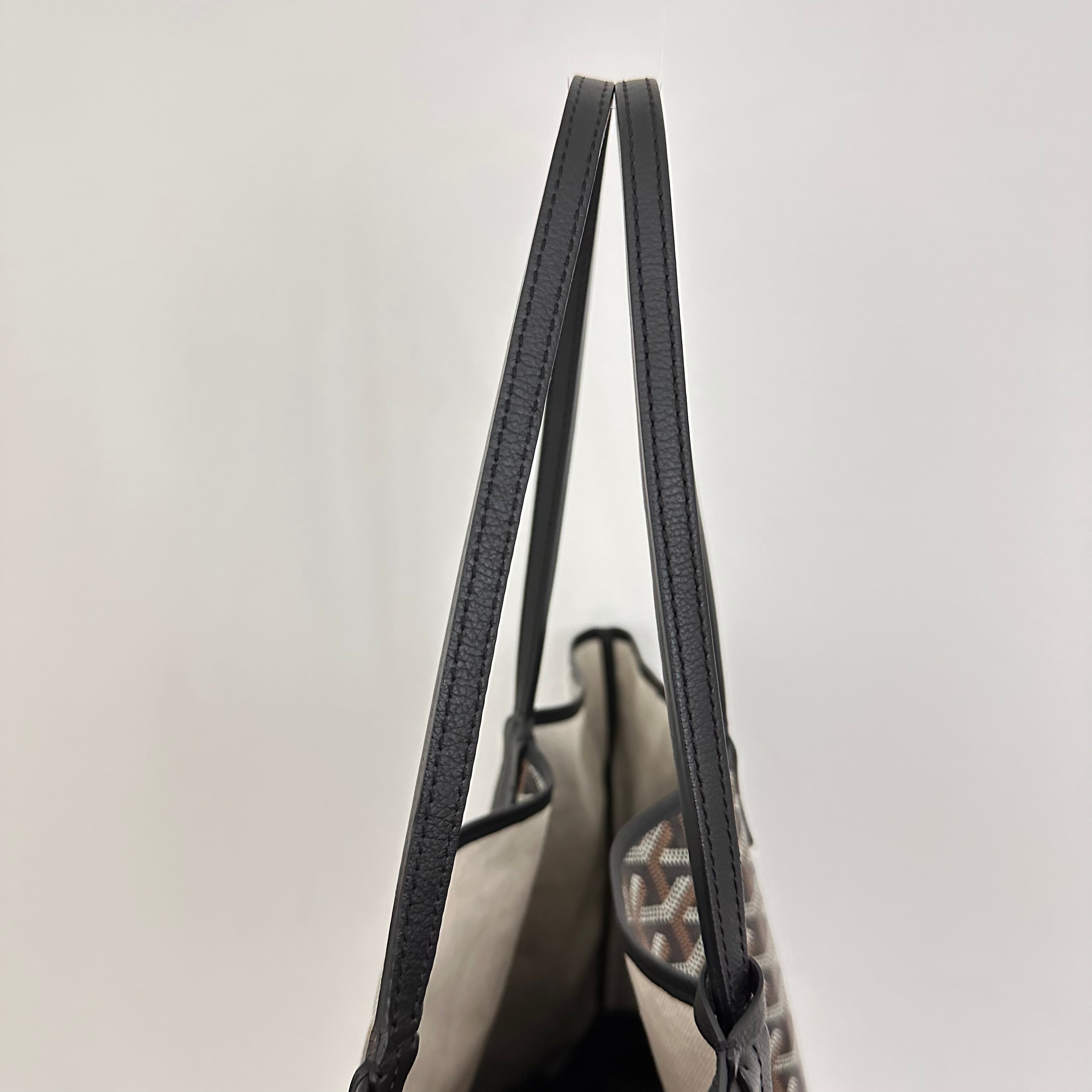 St. Louis Black GM Tote